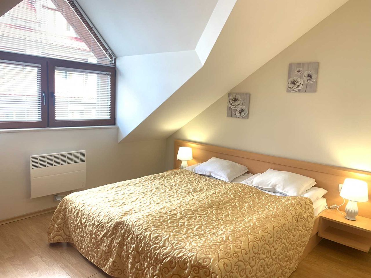 Продава се Тристаен апартамент в к.к. Пампорово - 74 кв.м за 642 €/кв.м - Снимка #10