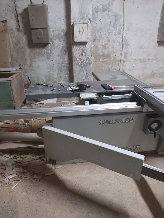 Форматно-раскроечный станок