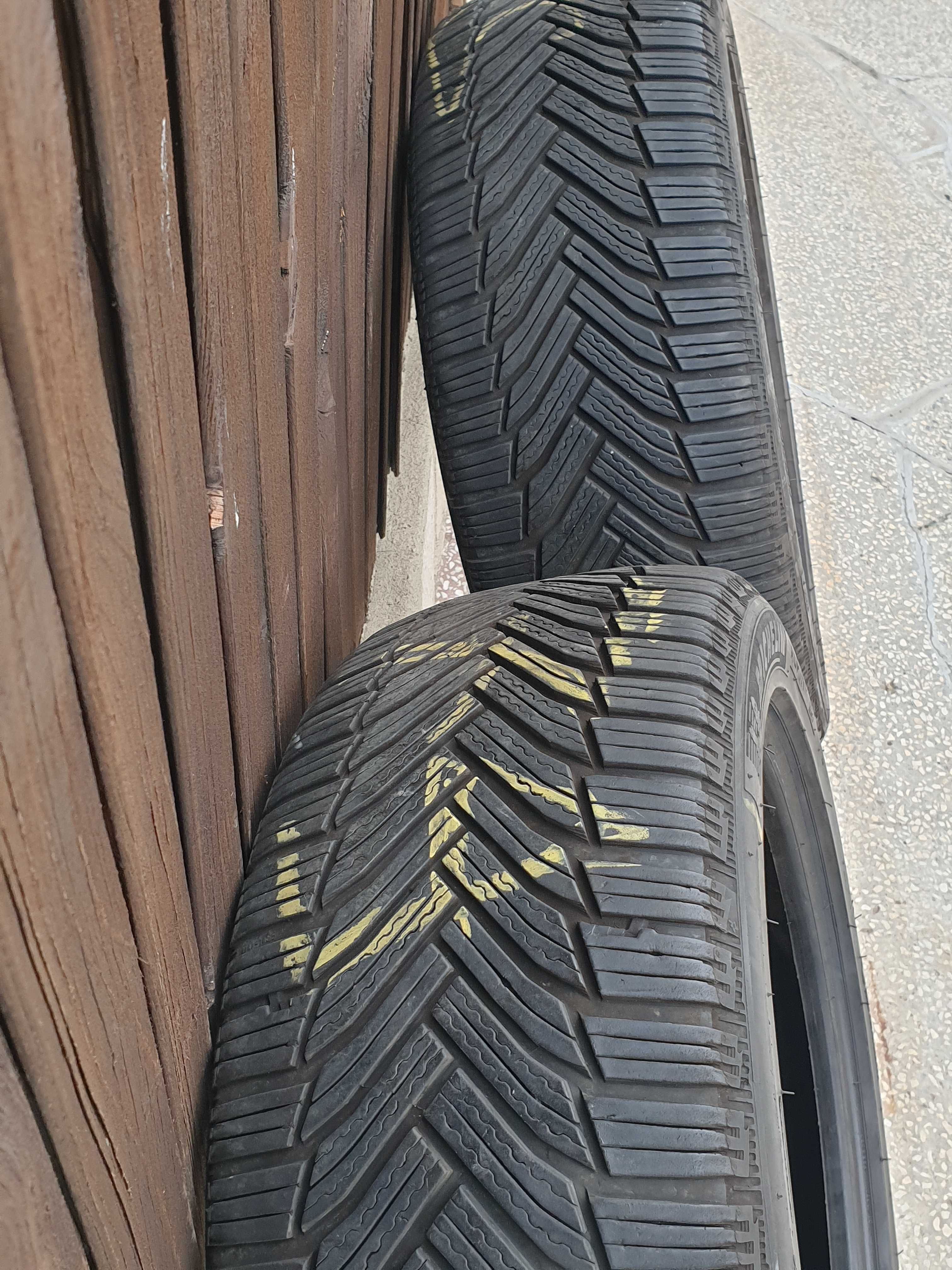 2 броя зимни гуми MICHELIN ALPIN 6 225/45 R17 94V.