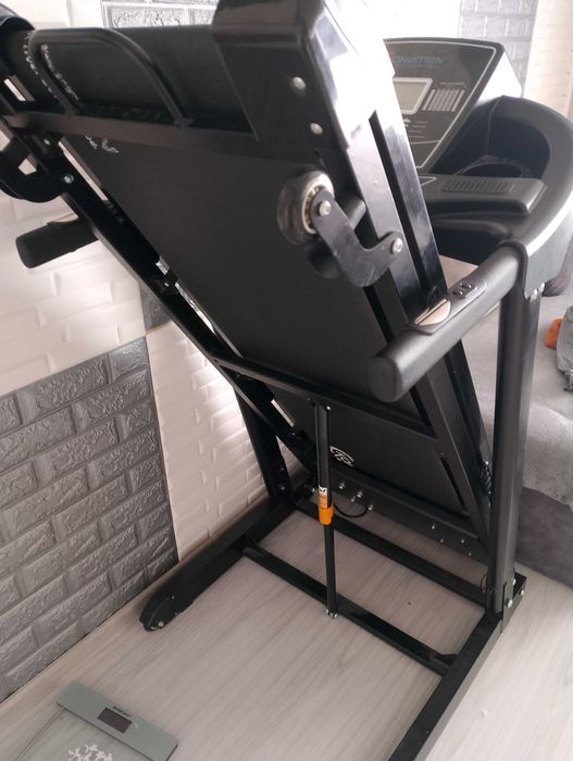 Бягаща пътека  првфосонална