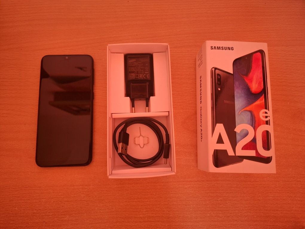 Telefon Samsung A20e