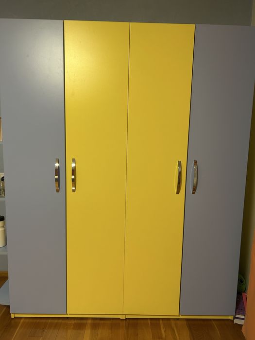 Se vinde set mobilier