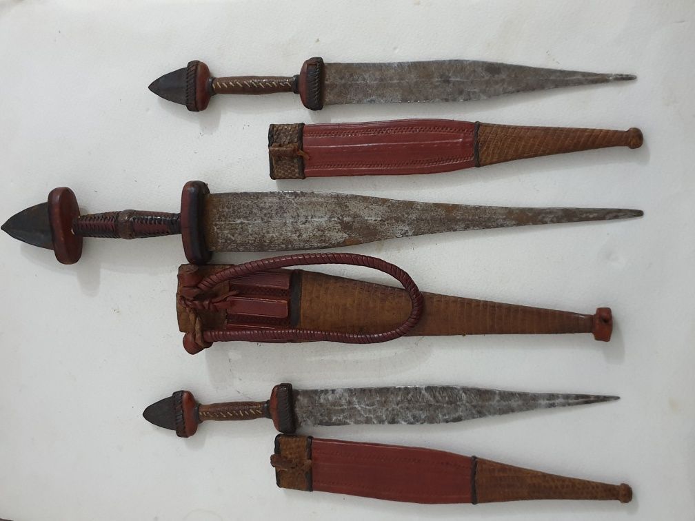 Pumnal vintage african