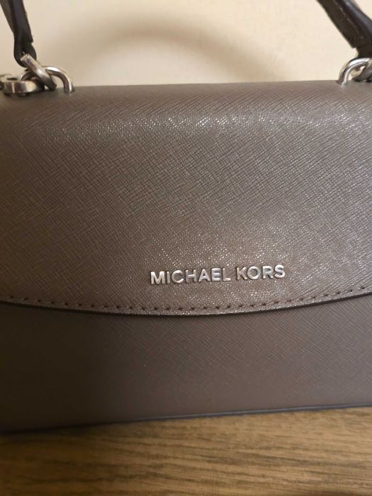 Michael Kors оригинална дамска малка чанта