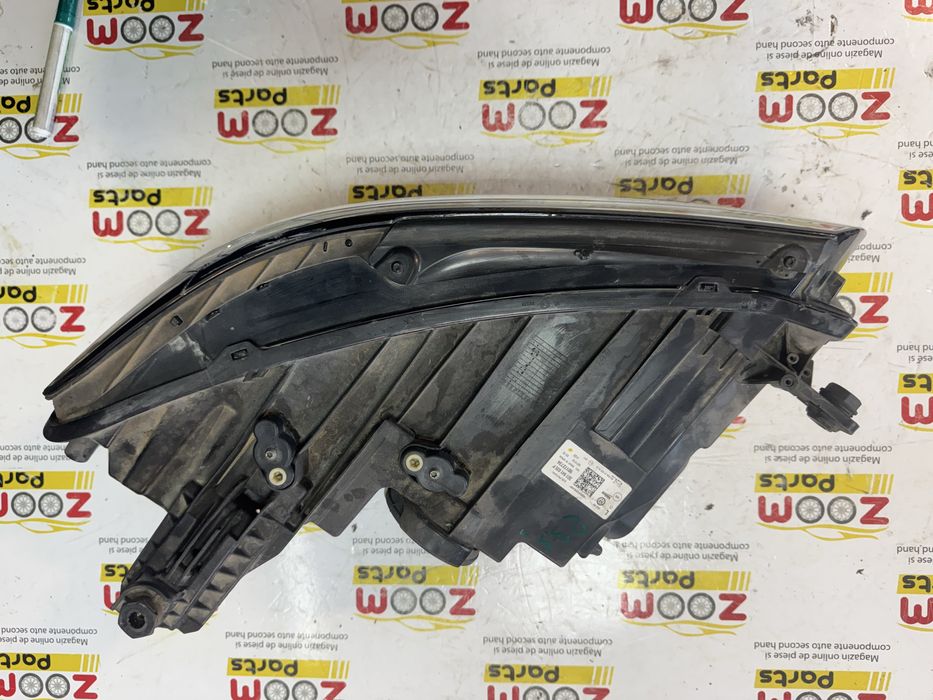 Far stanga full LED VW Passat B8 facelift 2020-2023