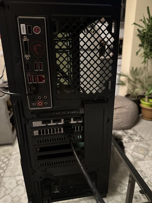Компютър за работа и игри