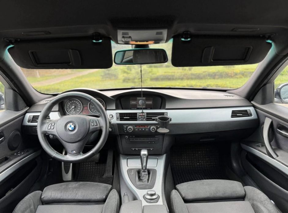 Vând Bmw E90 320D