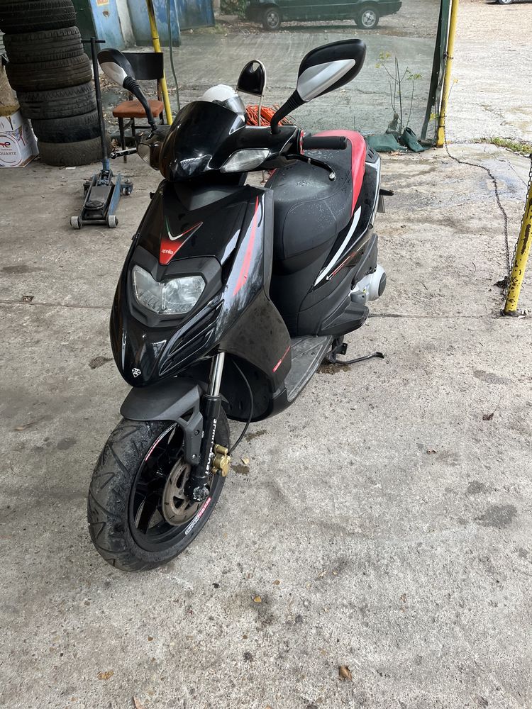 Aprilia 125 SR 2013