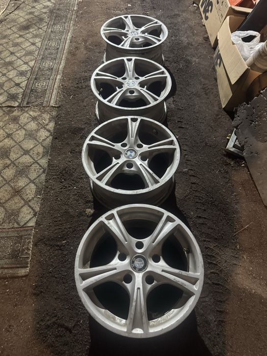 Диски R15 на BMW БМВ