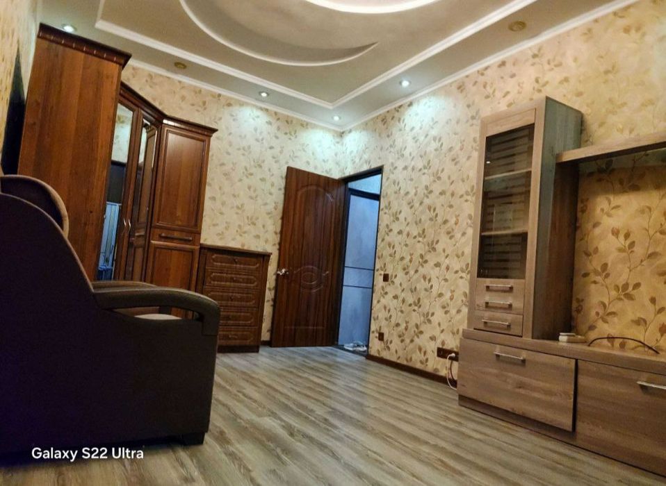 Квартира продаётся Чиланзар 20 квартал 1в2/3/4 меб тех китайская гост