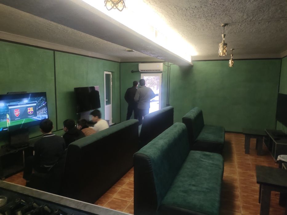 Ишлаб турган бино ижарага берилади.