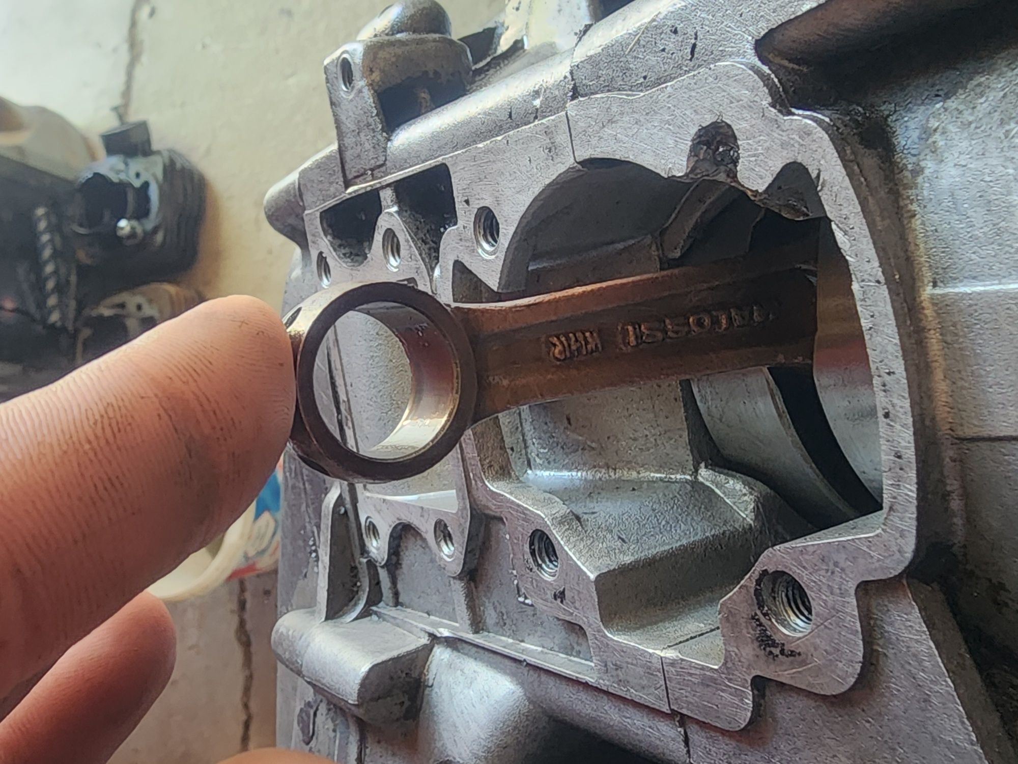 Vând scuter Peugeot buxy 2timpi defect