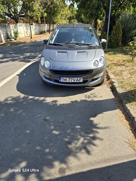 Vând Smart Four For ( 4 usi ) 1,5 cdi