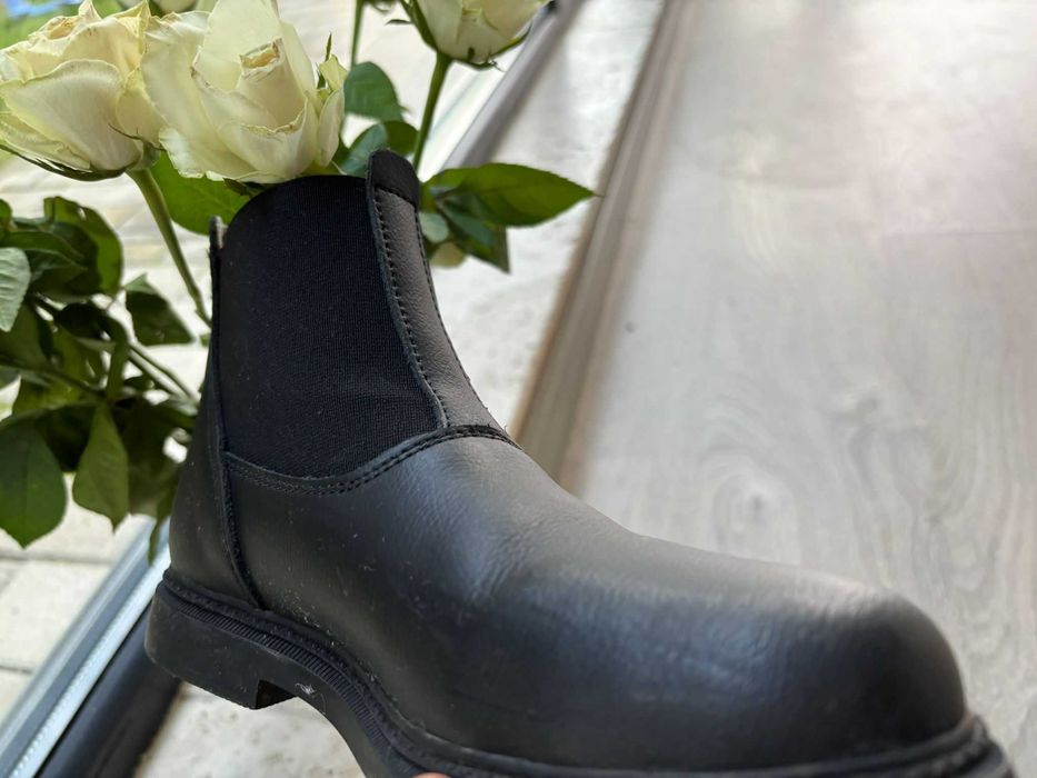 Botine / Ghete Echitație 500 Negre, pt Copii, noi 170 lei, marime 35