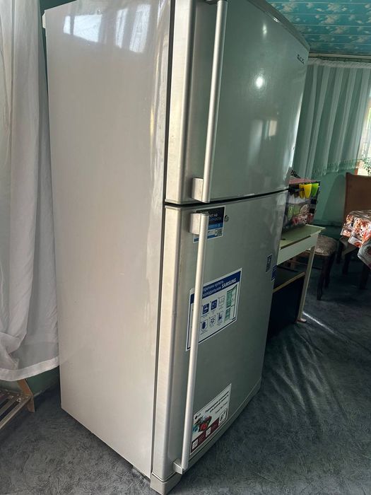 Холодильник Hitachi