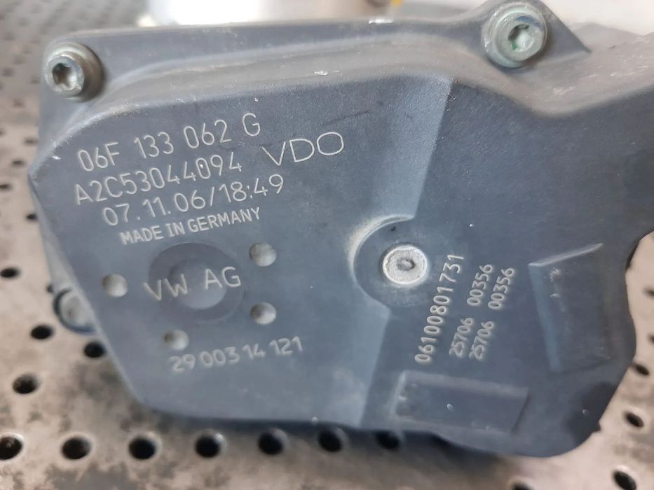 clapeta acceleratie 2.0tfsi  skoda octavia 2 audi a4 b7  06f133062g