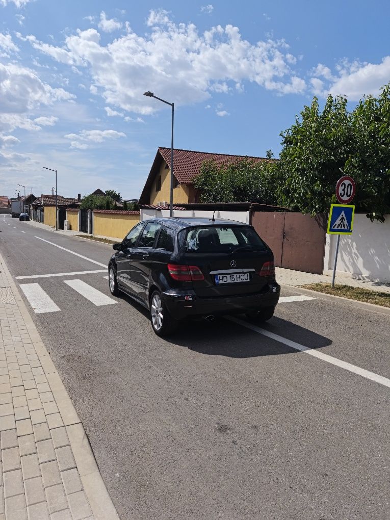 Mercedes bclass 2.0 diesel in stare foarte buna de funcționare