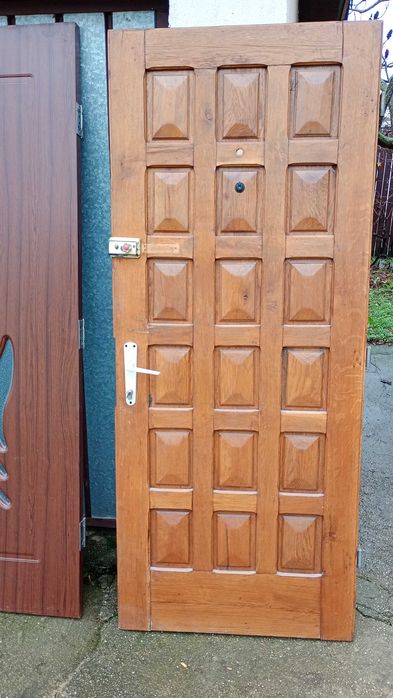 Uși interior și exterior