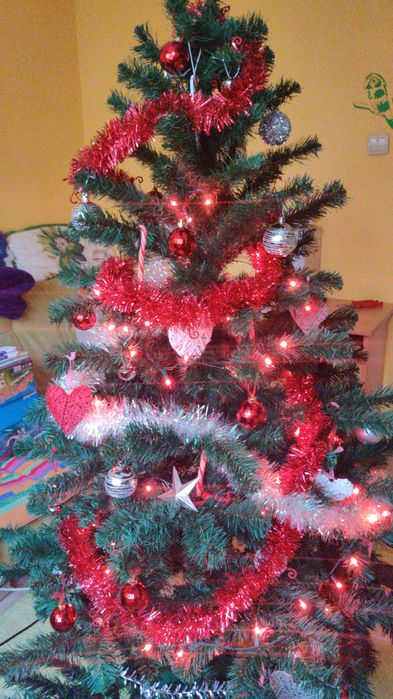 Brad artificial de Crăciun