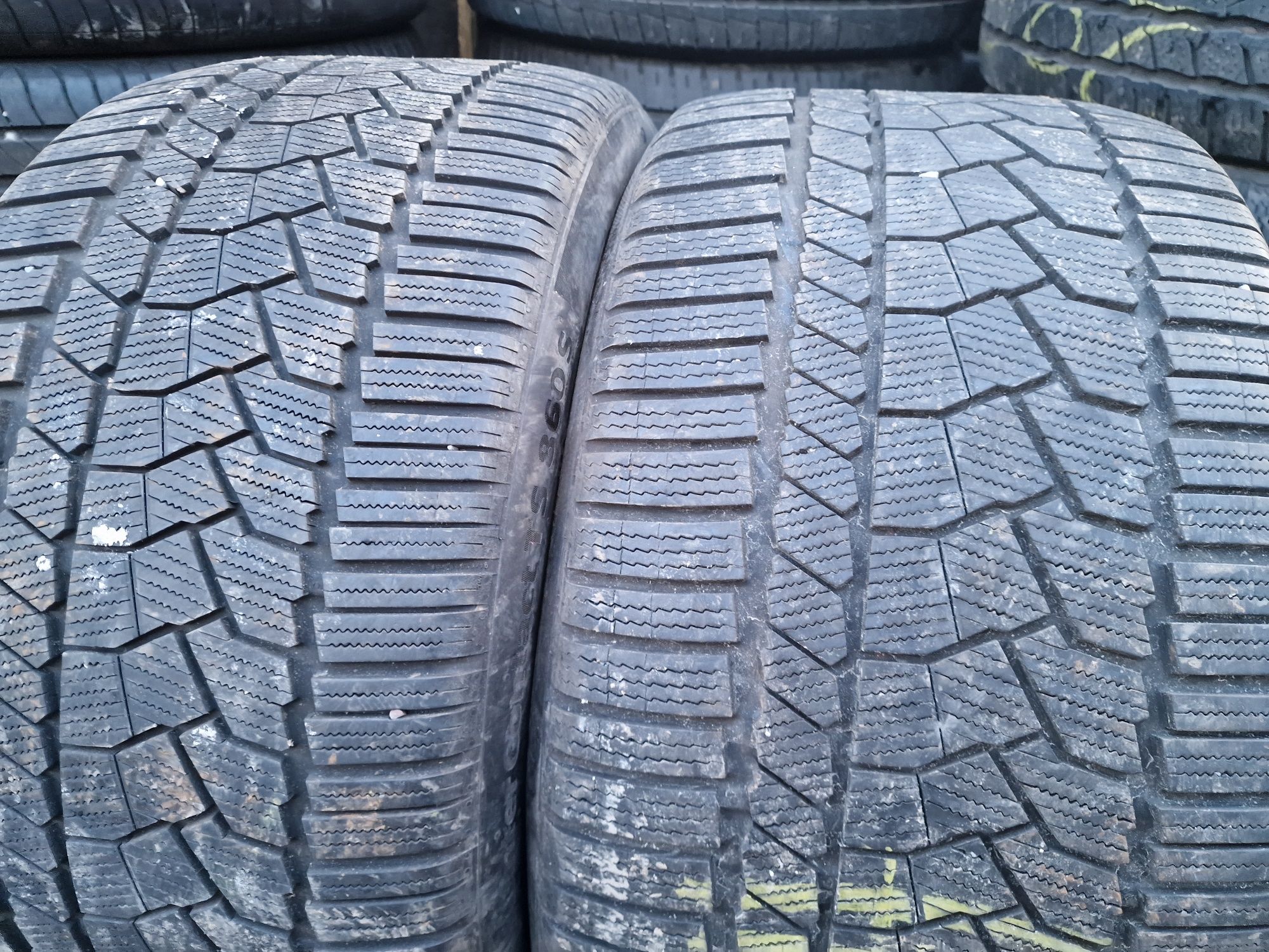 Anvelope 295/35R20 marca Continental, M +S