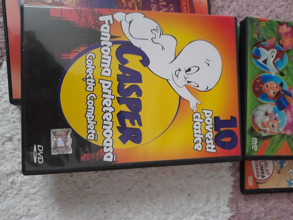 Cd-uri animate, tom si jery, strumfi, kemy curiosul si cu printese