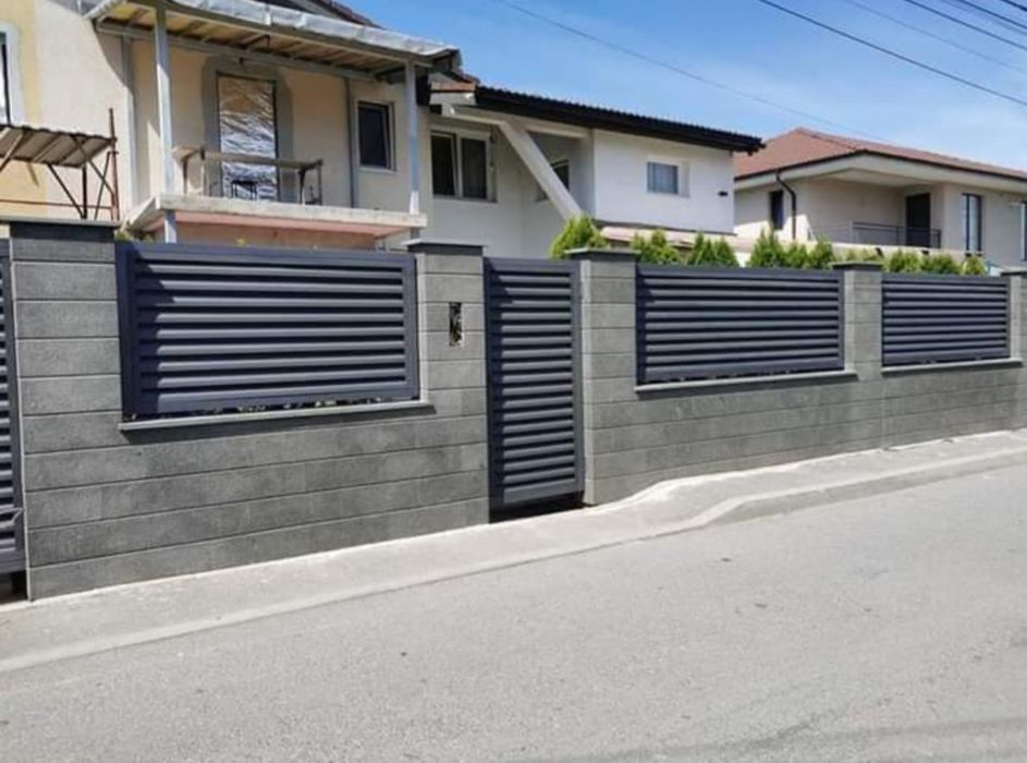 Gard metalic din plasă de sârmă și iută, potrivit pentru delimitarea p