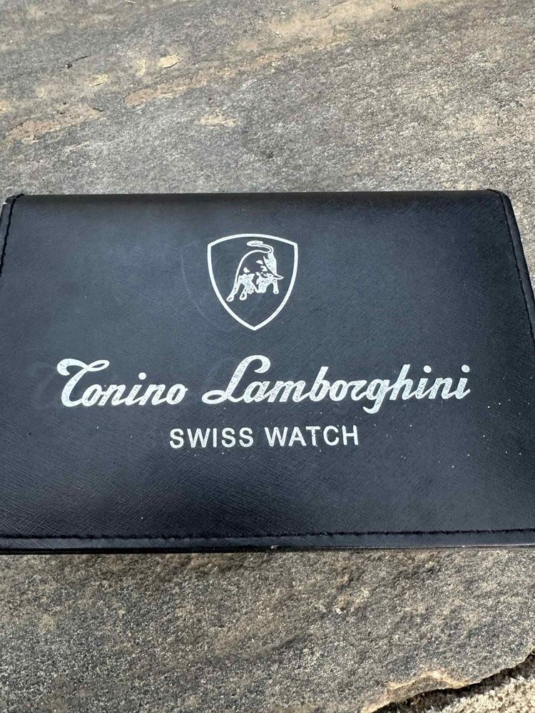 Луксозен часовник Tonino Lamborghini Оригинален Перфектно състояние