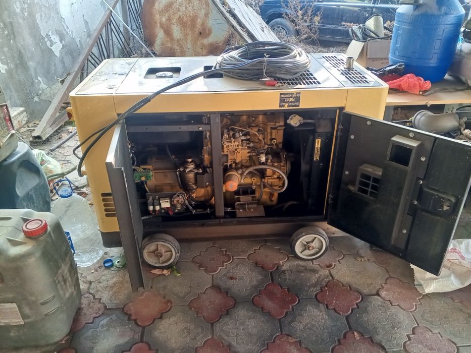 Гениратор  сотилади дизиллик