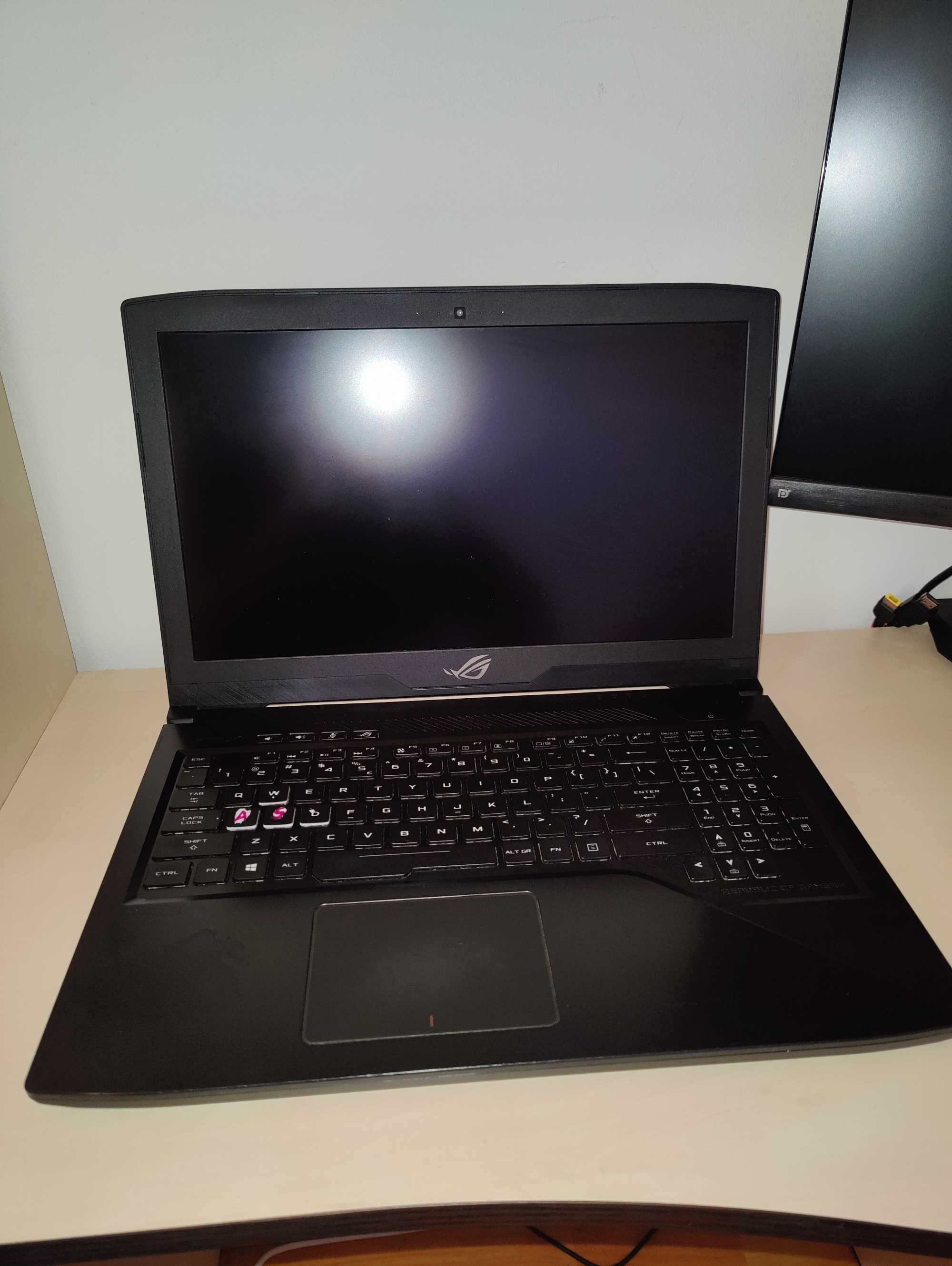 Vand laptop gaming ASUS ROG