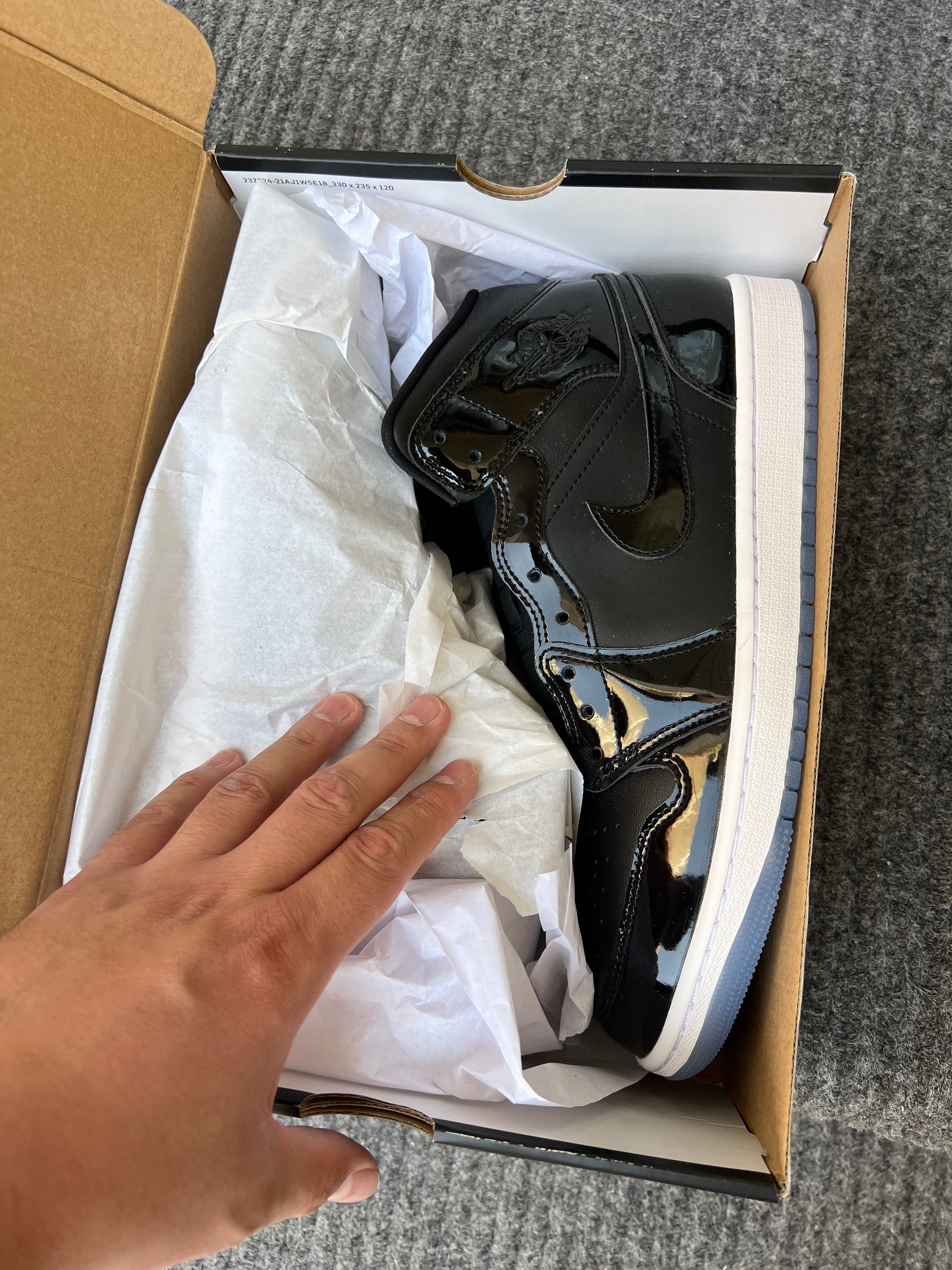 Air Jordan 1 Mid SE (НОВЫЙ)