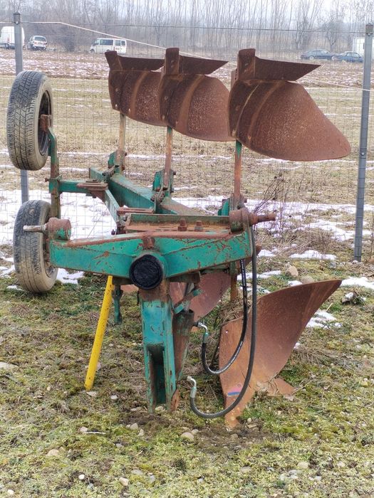 Plug regent 3 brazde reversibil cu consumabile noi