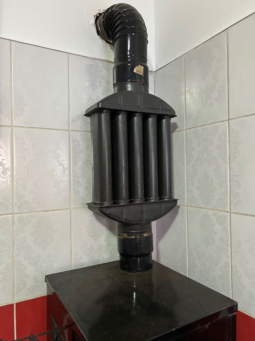 Vând sobă pe lemne