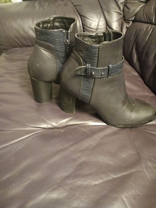 Ghete dama elegante, mărimea 39,, impecabil