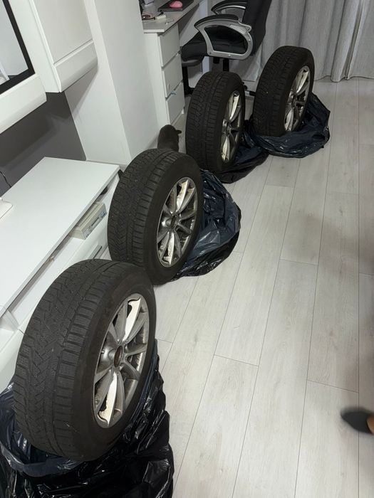Jante și cauciucuri BMW R16