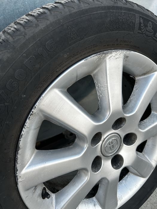 Джанти с гуми 5х114.3 16цола