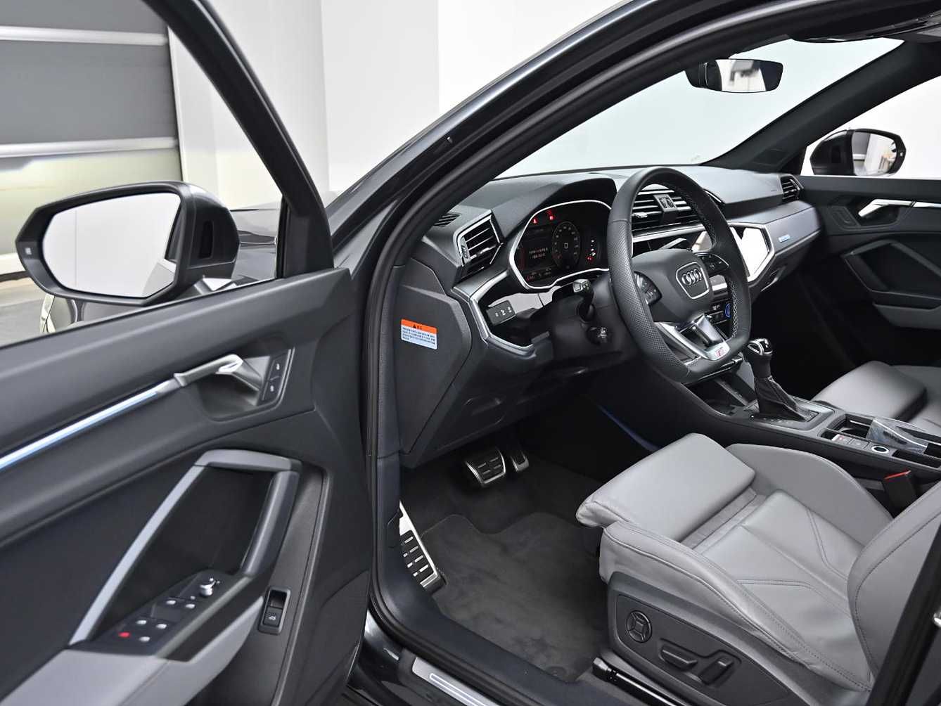 Audi Q3 40 TFSI Quattro Premium Sport Back
