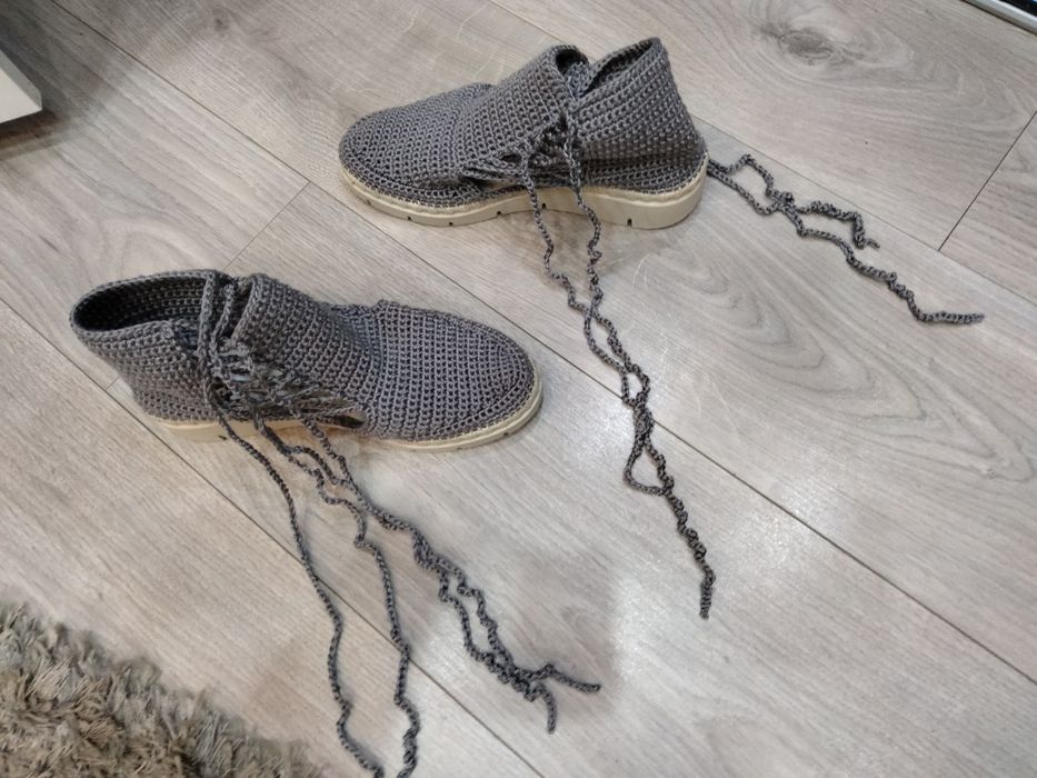 Espadrile lucrate manual