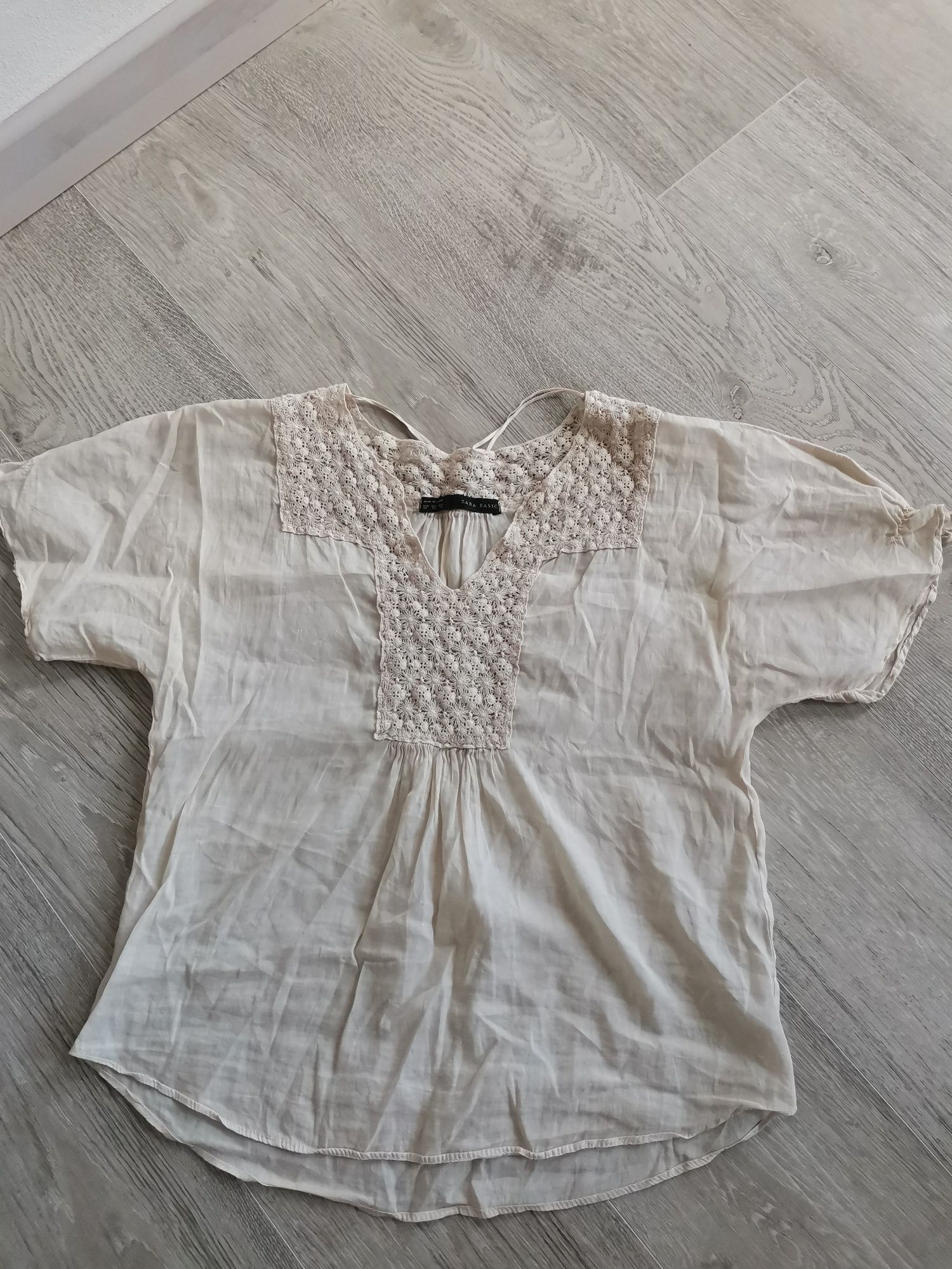 Zara masura XS preț 90 RON