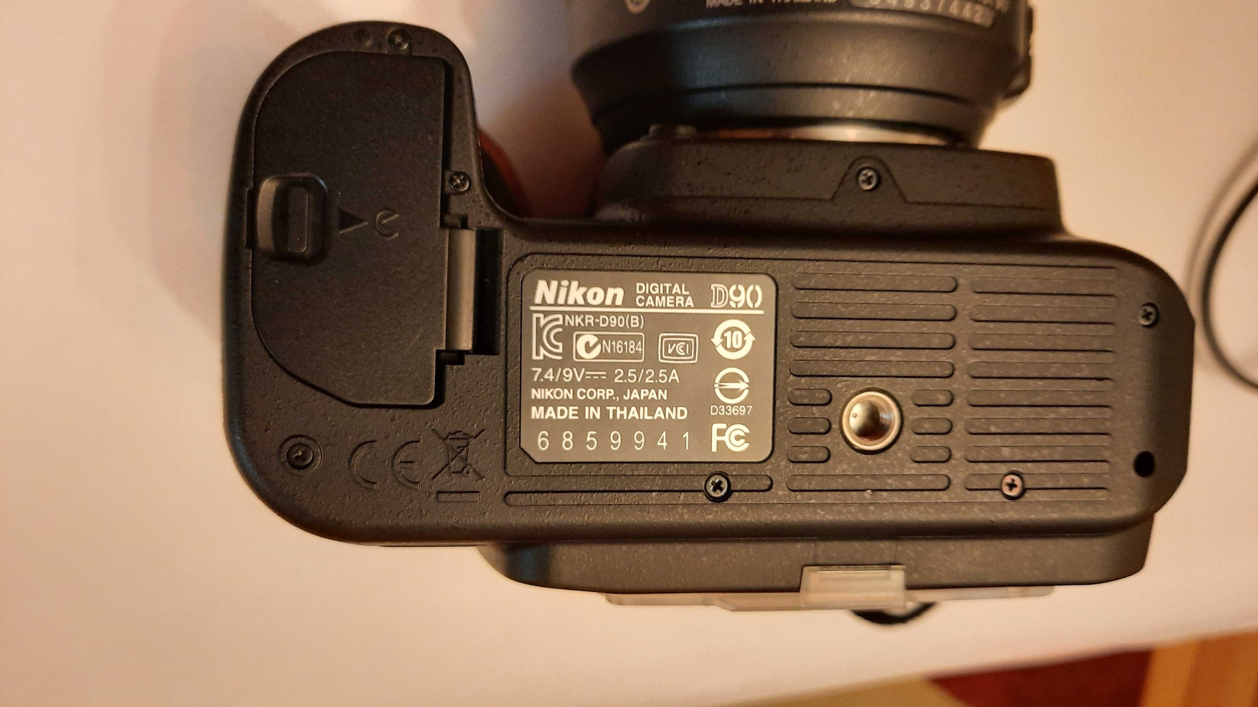 Nikon D90 20.000 cadre + accesorii