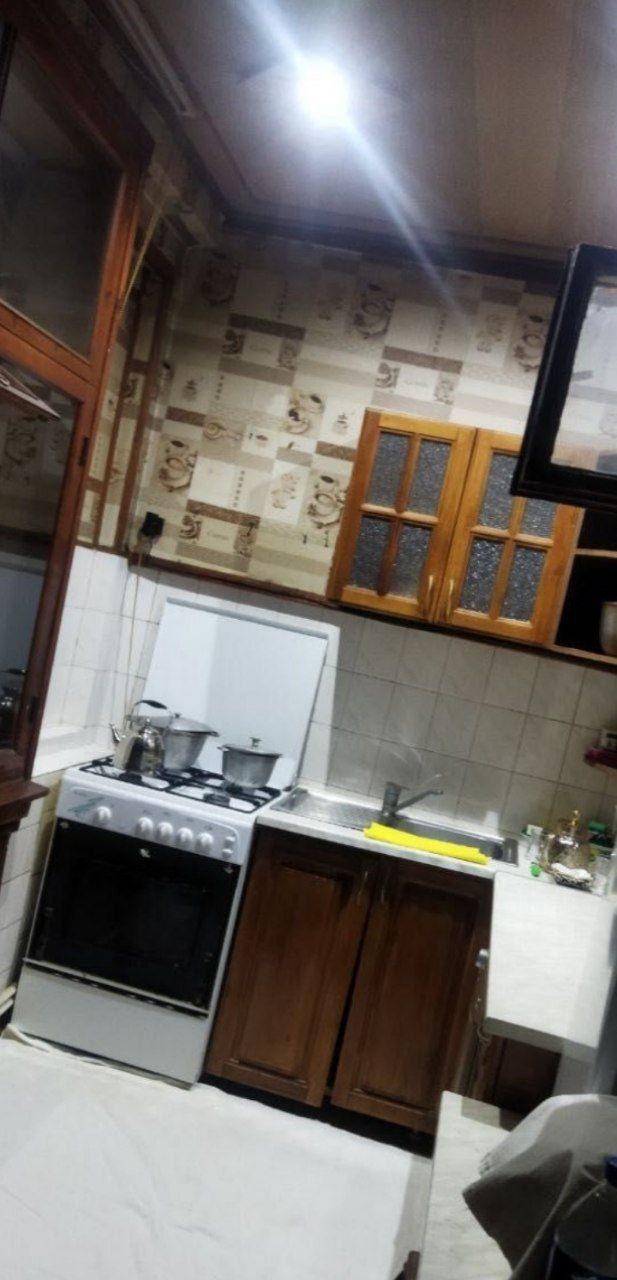 Продаётся квартира Юнусабад 19кв 2/2/5