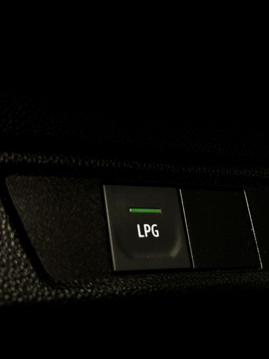 Dacia Logan + GPL cu absolut toate dotarile FULL în GARANȚIE