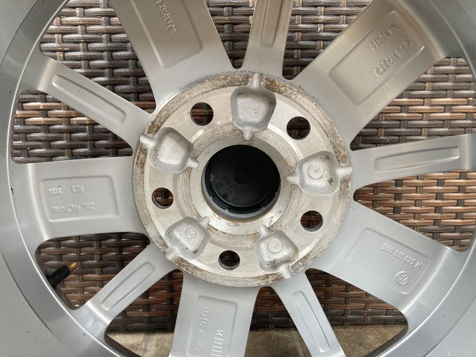 1 брой оригинална джанта Volkswagen VW 15" 5х112