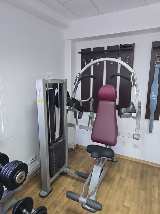Vând sala de sport completa în stare foarte bună de funcționare