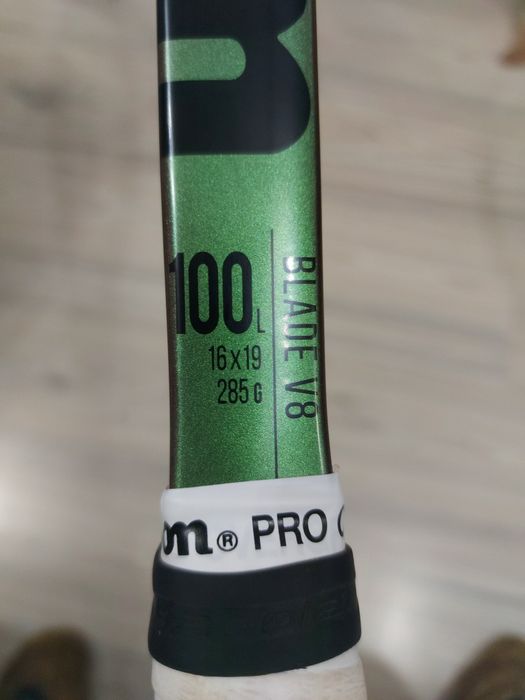 Тенис ракета Wilson V8 285 g