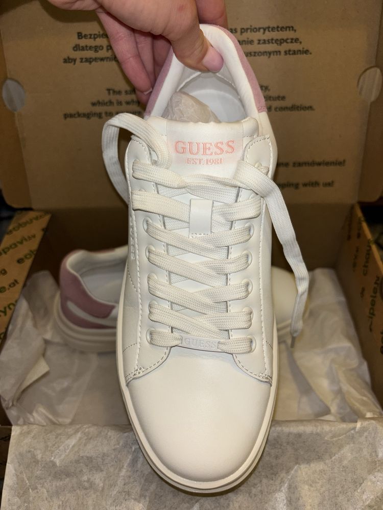 Guess Сникърси Elbina FLJELB LEA12 Бял