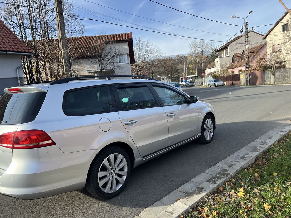 VW Passat 2013/Automatic/Navi  /2.0 DIESEL