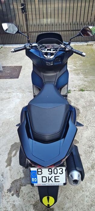 Vând Honda PCX 125 2024
