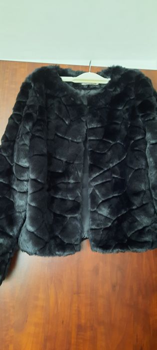 Capă din blană  artificială