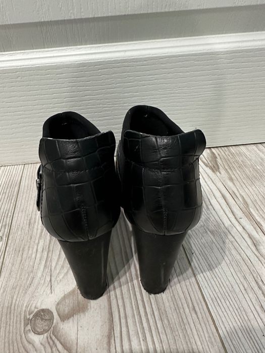 Обувки Calvin Klein, Twinset