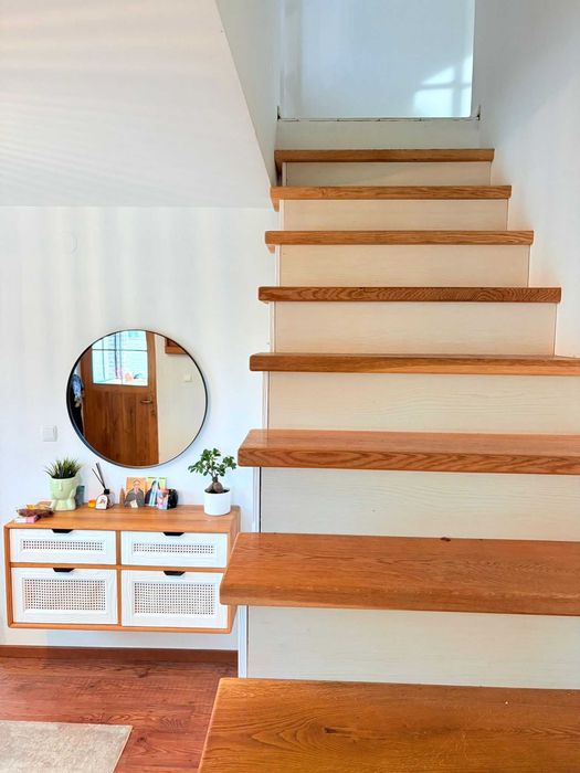 Scari de interior (la comanda)